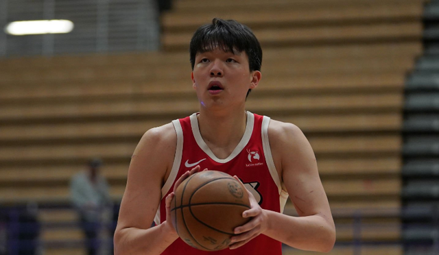 S15下注网站-今日继续休战!杨瀚森因背伤再次缺战G联赛:赛前曾参加热身训练
